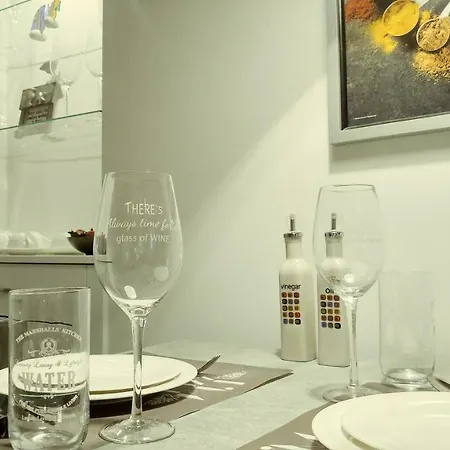 Studio Offside * Split